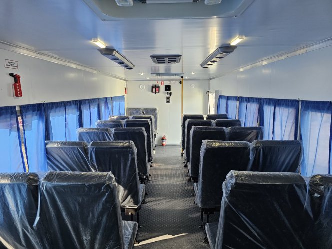 Вахтовый автобус FAW J6, 28 мест 2