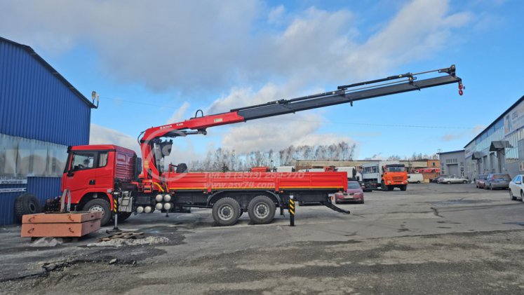 Бортовой автомобиль Shacman X3000 с КМУ Sunhunk 238-4 2