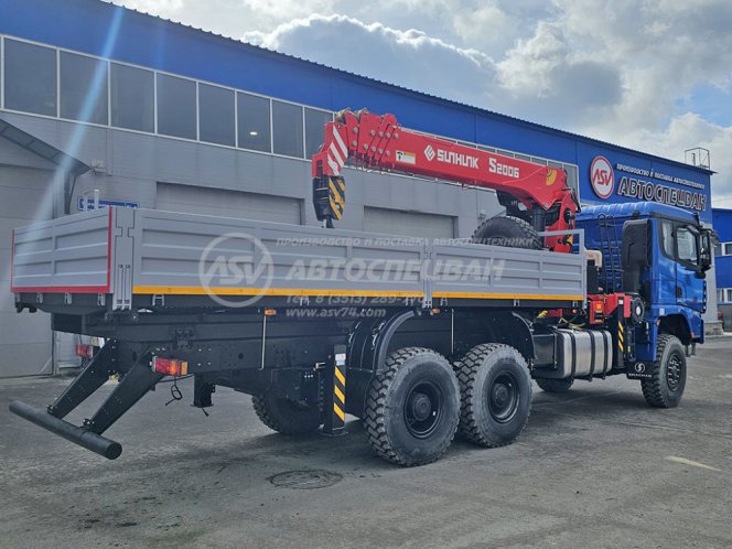 Бортовой автомобиль Shacman X3000 (6х6) с КМУ Sunhunk S-2006 1