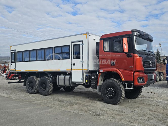 Вахтовый автобус Shacman X3000, 32 мест 0