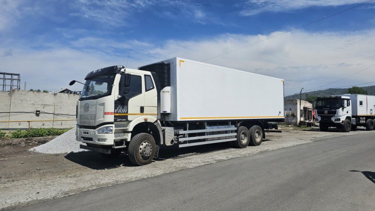 Изотермический фургон FAW 1