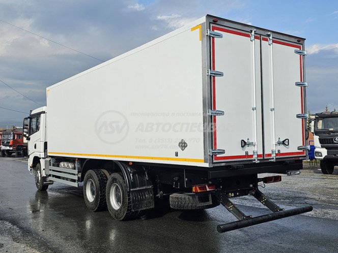 Изотермические фургоны Shacman X3000 6x4 4