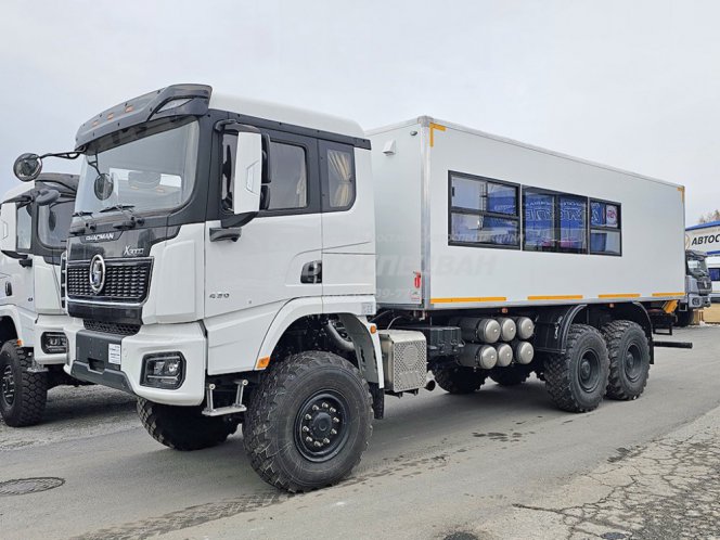 Вахтовый автобус Shacman X3000, 16 мест с грузовым отсеком 1