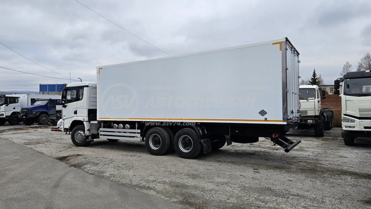 Фургон рефрижератор ХОУ на шасси Shacman X3000 6x4 1