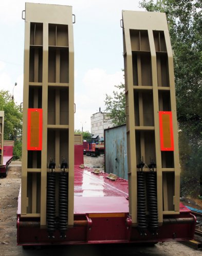 Низкорамный полуприцеп-тяжеловоз ЧМЗАП 938530 по спецификации 037 УКВУ 2