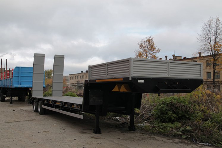 Низкорамный полуприцеп-тяжеловоз ЧМЗАП 938530 по спецификации 037 УК2 1