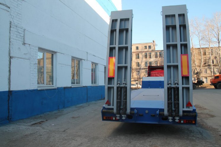 Низкорамный полуприцеп-тяжеловоз ЧМЗАП 99064 по спецификации 042-02 ВУ3 ПП4 2
