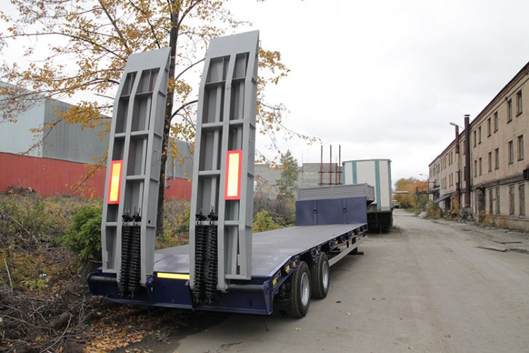 Низкорамный полуприцеп-тяжеловоз ЧМЗАП 938530 по спецификации 037 УК2 2