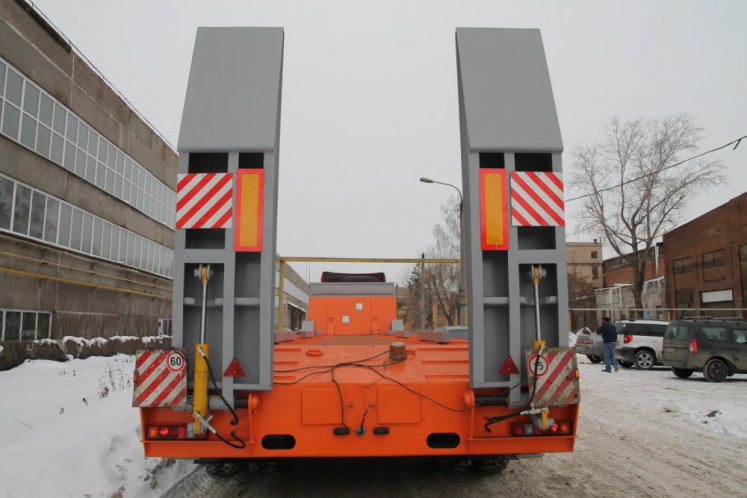 Полуприцеп-тяжеловоз ЧМЗАП 9990 по спецификации 070 М 3