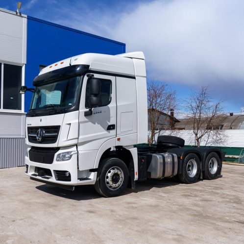 Седельный тягач BEIBEN 2648S 0