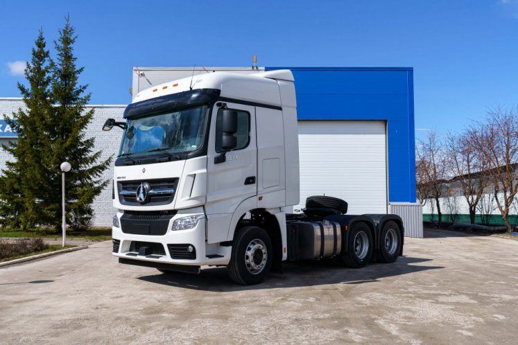 Седельный тягач BEIBEN 2648S 1