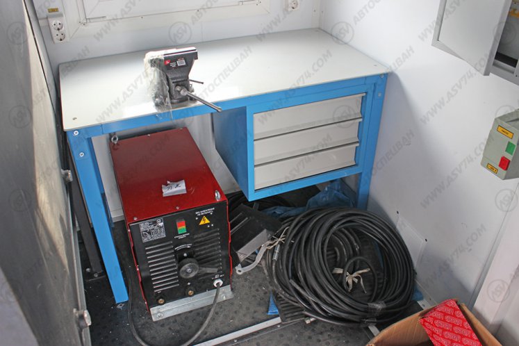 Агрегат ремонта и обслуживания качалок АРОК КАМАЗ 43118 с КМУ ИМ-95 5