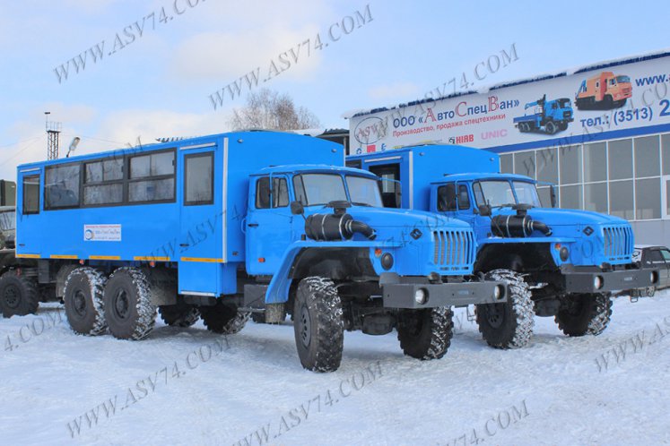 Вахтовый автобус Урал 3255-0013-61-28Е5, 28 мест 0