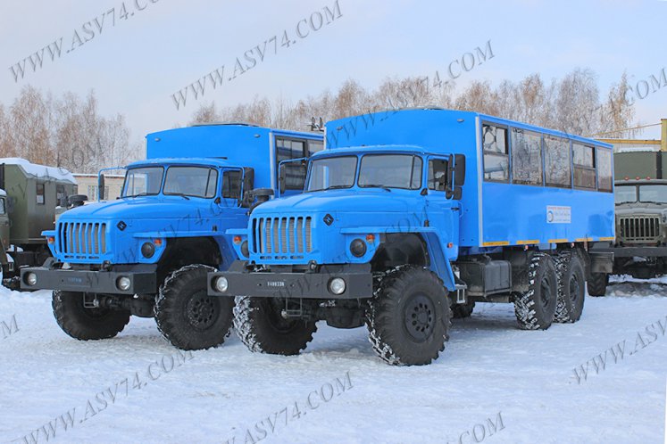 Вахтовый автобус Урал 3255-0013-61-28Е5, 28 мест 1