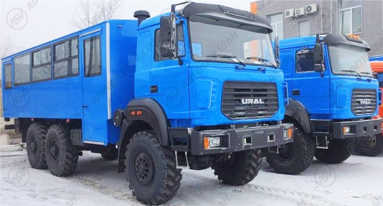 Вахтовый автобус Урал 3255-3013-79Е5-28, 28 мест 0