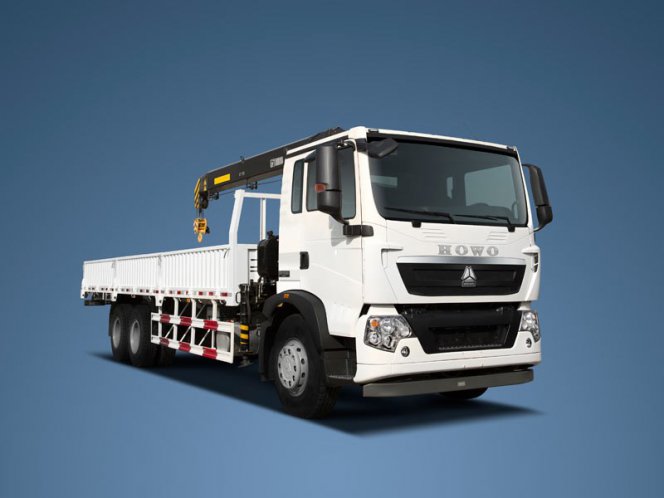 Бортовой HOWO T5G 6х4 с КМУ SUNHUNK S3005 12 тн 0