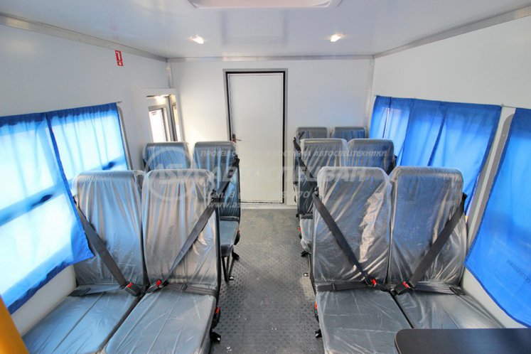 Вахтовый автобус с грузовым отсеком Урал NEXT 4320-6952-72 (Е5) Г38, 12 мест 5