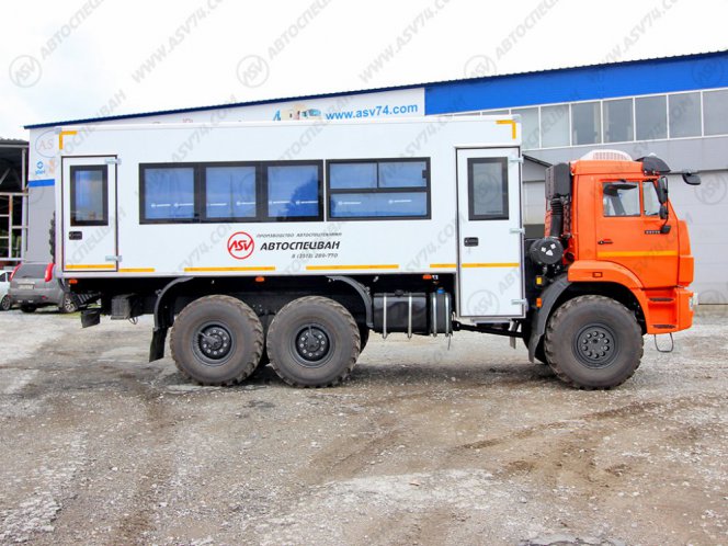 Вахтовый автобус КАМАЗ 43118-3027-50, 24 места 1