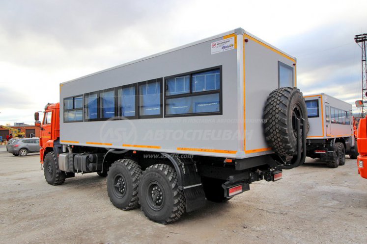 Вахтовый автобус КАМАЗ 43118-3027-50, 28 мест LUXE 2