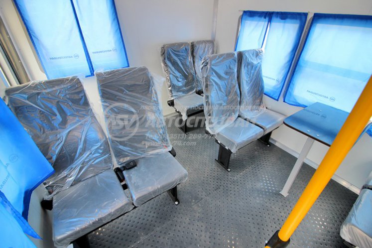 Вахтовый автобус 8 мест с бортовой платформой и КМУ Amco Veba 810/2S. КАМАЗ 43118-50 6