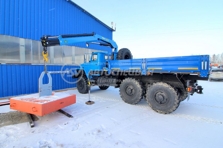 Бортовой автомобиль Урал 4320 (капотный) с КМУ ИМ-77 1