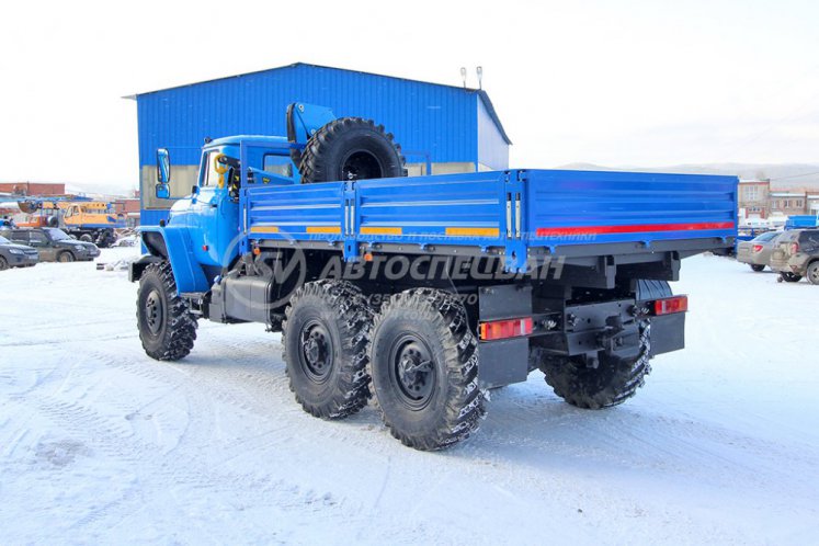 Бортовой автомобиль Урал 4320 (капотный) с КМУ ИМ-77 6