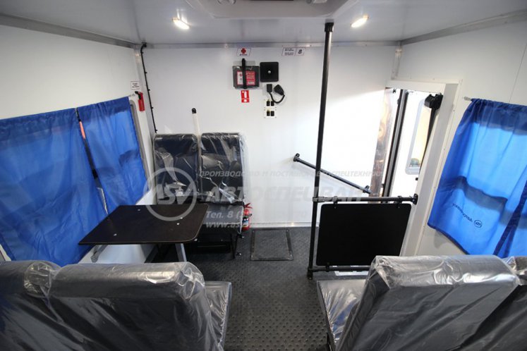 Вахтовый автобус с бортовой платформой КАМАЗ 43118-3027-50, 8 мест 10