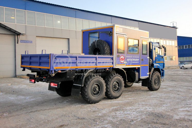 Вахтовый автобус с бортовой платформой КАМАЗ 43118-3027-50, 8 мест 4