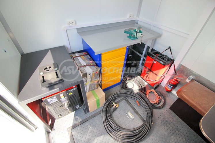 Агрегат ремонта и обслуживания качалок АРОК КАМАЗ 43118-50 с КМУ Ferrari 148A 5