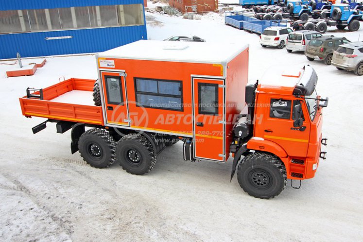 Вахтовый автобус с бортовой платформой КАМАЗ 43118-3027-50, 12 мест 3