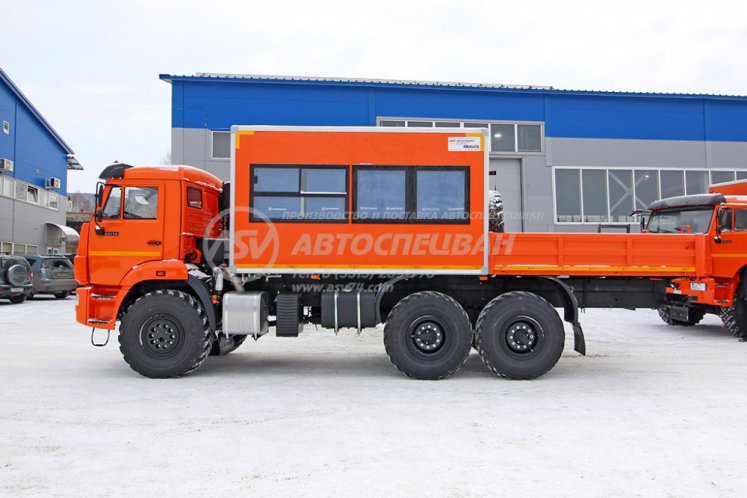 Вахтовый автобус с бортовой платформой КАМАЗ 43118-3027-50, 12 мест 8