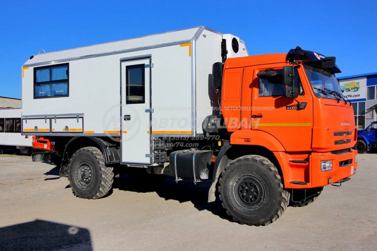 Вахтовый автобус КАМАЗ 43502-3036-66, 8 мест. Грузовой отсек 0