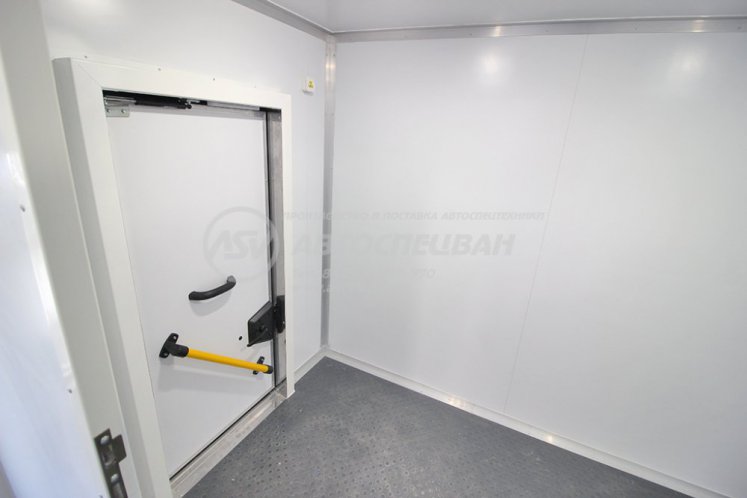 Вахтовый автобус с грузовым отсеком Урал 5557 (Е5) 12 мест 5