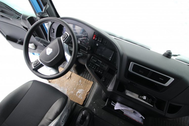 Седельный тягач SITRAK C7H 4×2 ZZ4186V361HE (ZZ4186V391HE) МКПП 5