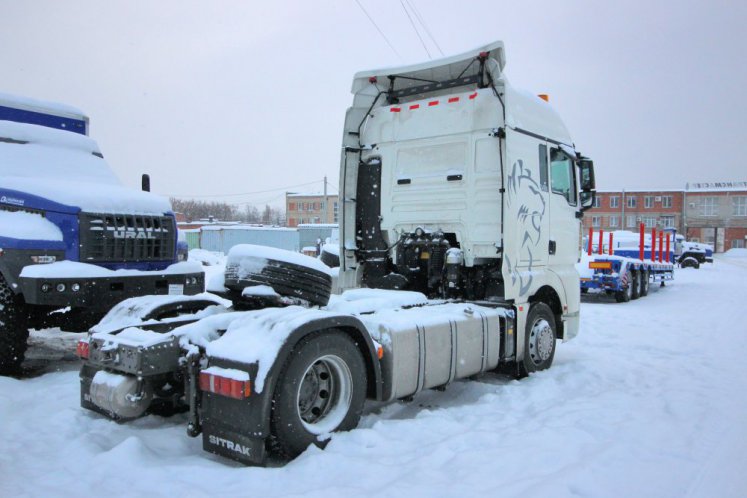 Седельный тягач SITRAK C7H 4×2 ZZ4186V361HE (ZZ4186V391HE) ADR 0
