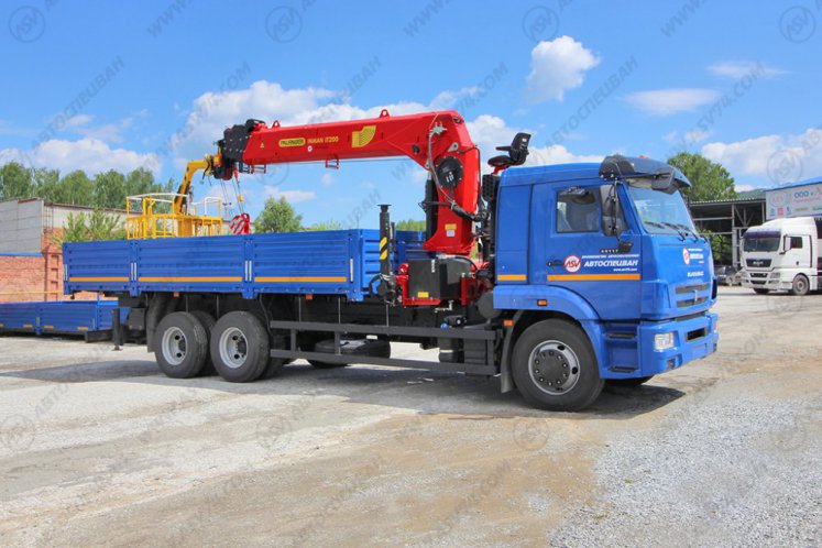 Бортовой автомобиль КАМАЗ 65117-3010-48 с КМУ ИТ-200 0