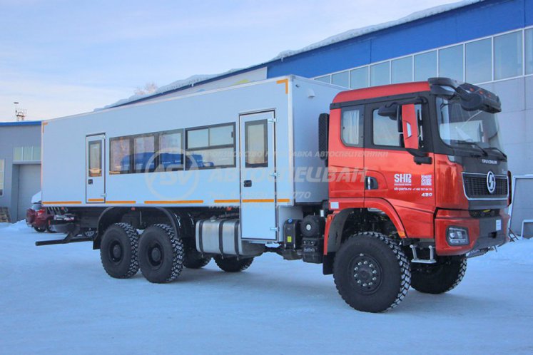 Вахтовый автобус Shacman X3000, 24 места с грузовым отсеком 0