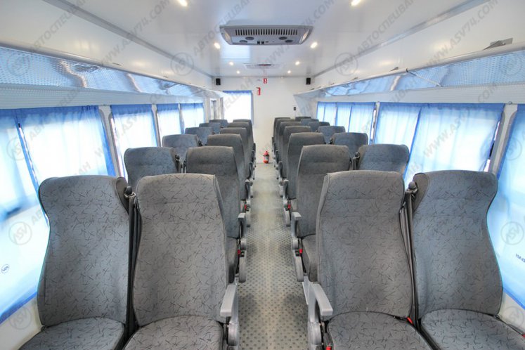 Вахтовый автобус LUXE КАМАЗ-43118, 28 мест 4