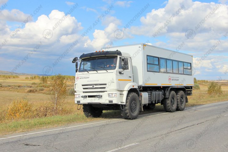 Вахтовый автобус КАМАЗ 43118-3027-50, 28 мест (белый) 4