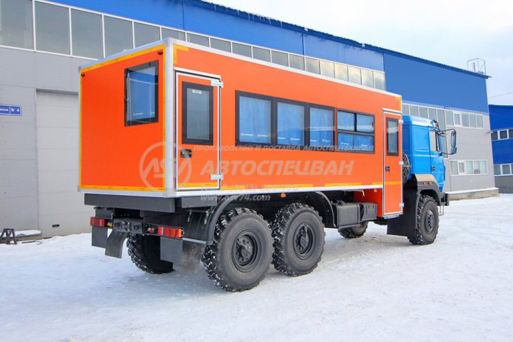 Вахтовый автобус Урал NEXT 4320-4971-80, 24 места 2