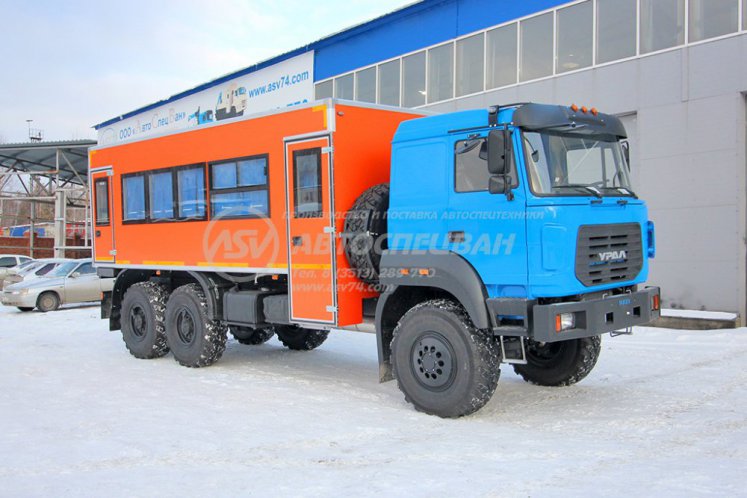 Вахтовый автобус Урал NEXT 4320-4971-80, 24 места 0