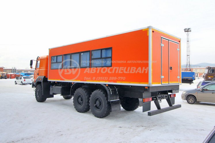 Вахтовый автобус Урал 4320-4971-80, 24 места с грузовым отсеком 3