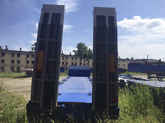 Низкорамный полуприцеп-тяжеловоз ЧМЗАП 93853 по спецификации 037 УКВ4 ПП4 4