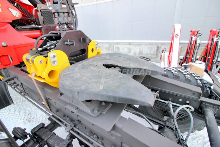 Тягач Урал 4320-4972-82 с КМУ ИМ-320-05 11