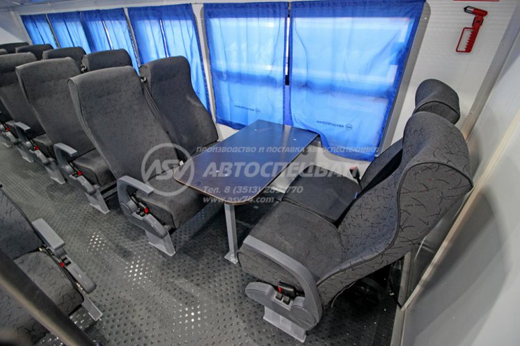 Вахтовый автобус КАМАЗ 43118-3027-50, 20 мест с грузовым отсеком 9