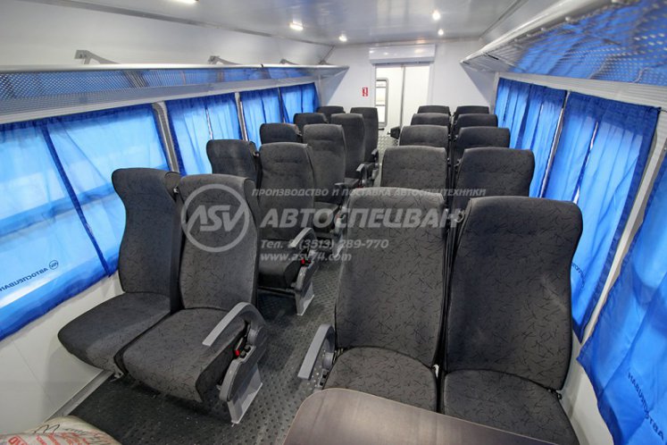 Вахтовый автобус КАМАЗ 43118-3027-50, 20 мест с грузовым отсеком 7