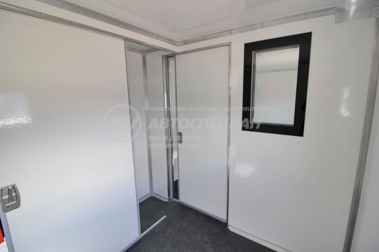 Фургон лаборатория на прицепе МАЗ 837810 6