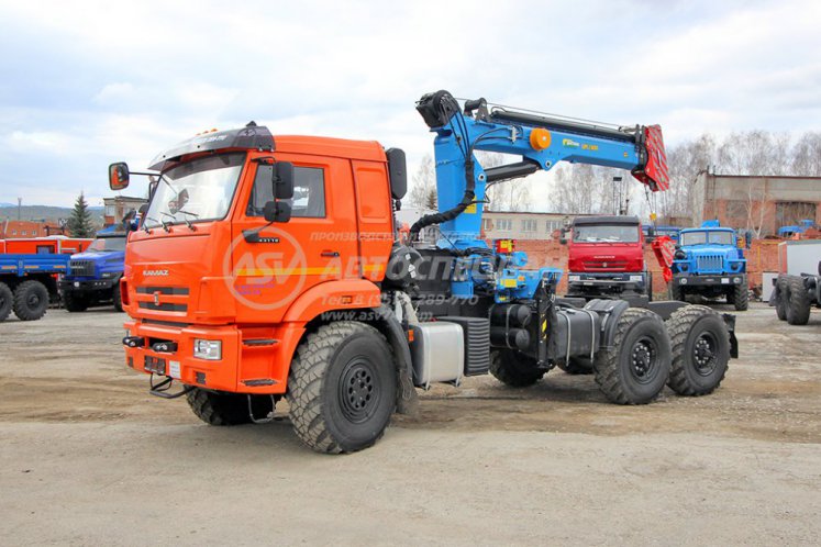 Тягач КамАЗ 43118-3027-50 с КМУ ИМ-240А (тросовый) 1