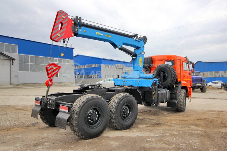 Тягач КамАЗ 43118-3027-50 с КМУ ИМ-240А (тросовый) 2
