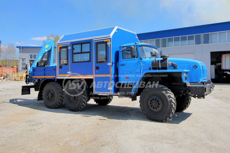 Вахтовый автобус с КМУ ИМ-50. Урал 4320-1112-61Е5, 8 мест 0